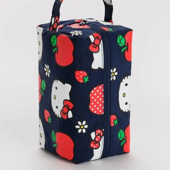 NWT BAGGU Dopp Kit, Hello Kitty & Apple - Picture 6 of 8